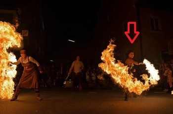 $image.Gallery.title: ich als Aushilfs-Feuert&auml;nzerin bei den FIREDRAGONS